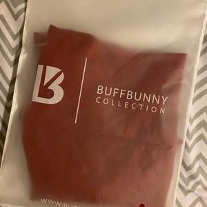 2 BUFF BUNNY VP confidential crop tops
